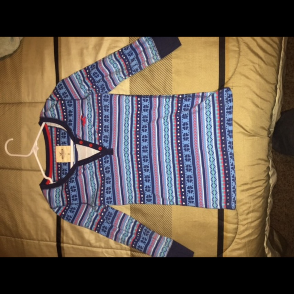 Shirts - Picture 4 of 7